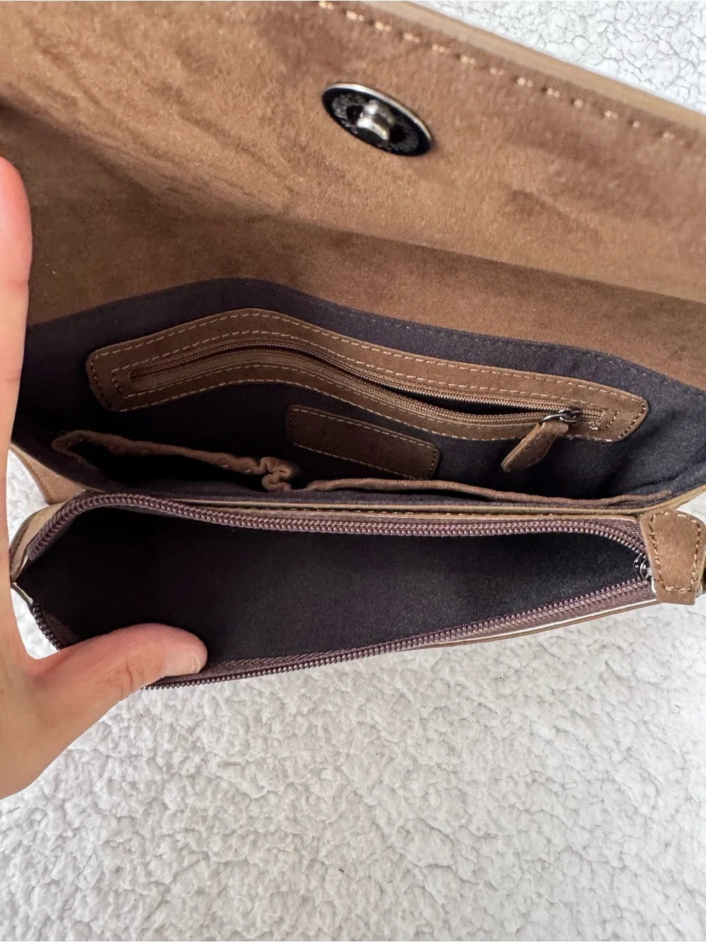 Steve Madden sleek fold
